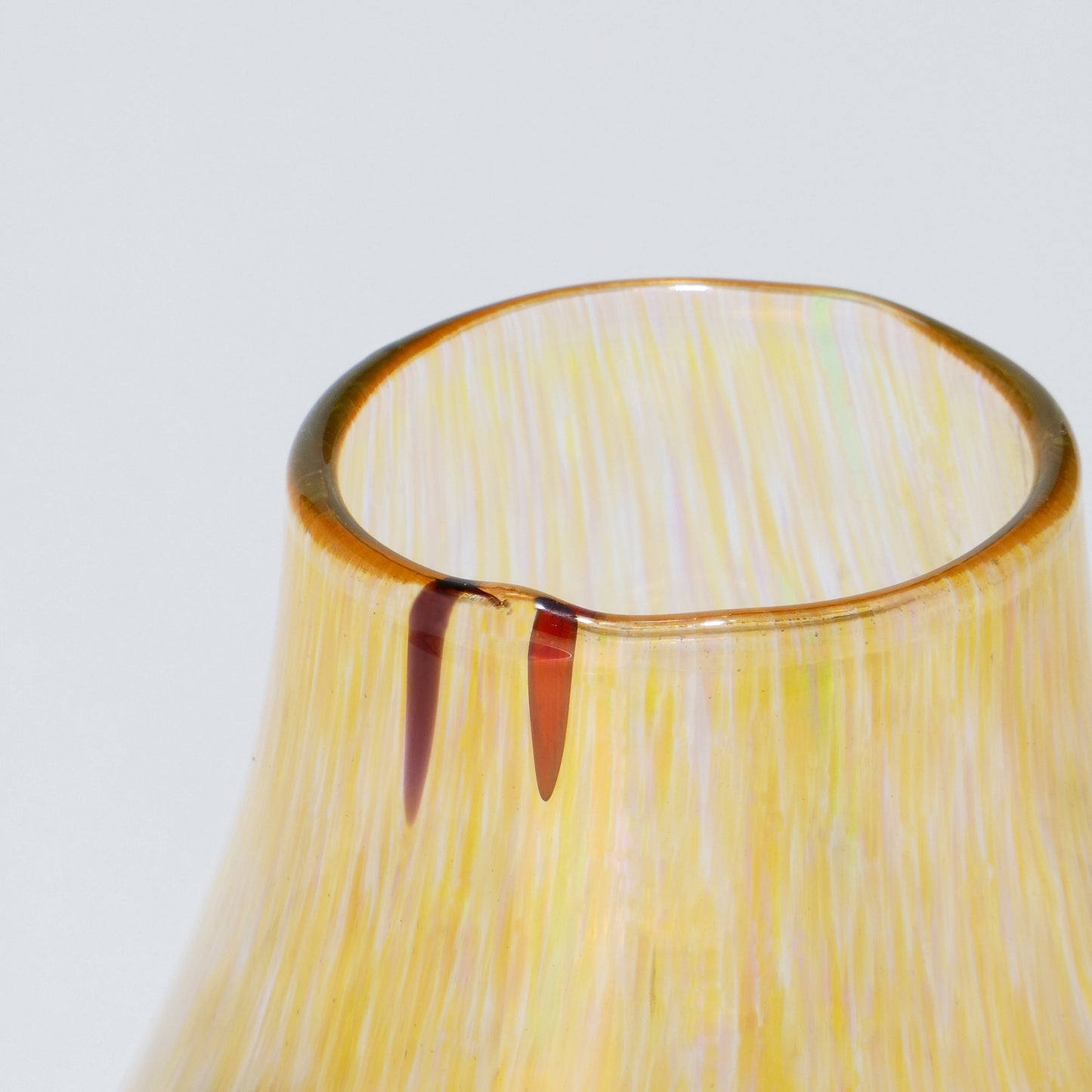Small Ambar blown glass vase with colorful details, 20.5 cm tall and wide - Glasscor Store