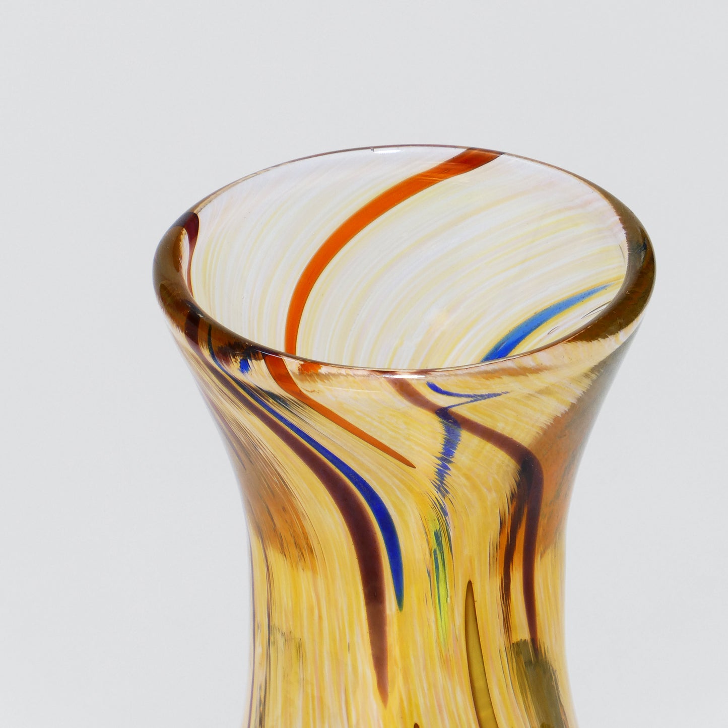 Detail 2 Tall amber blown glass vase with colorful details - Glasscor Store