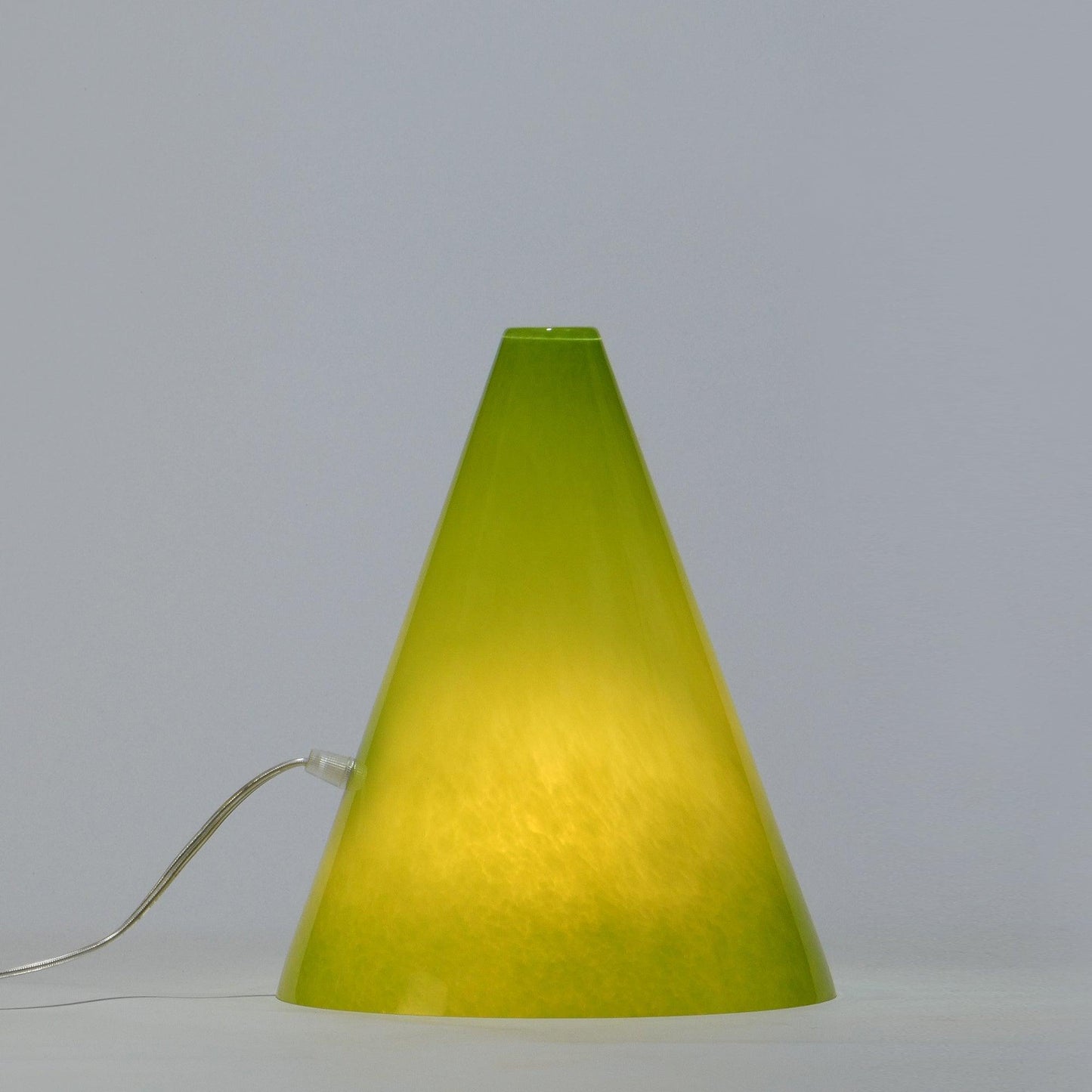 Candeeiro de mesa GEOMETRIC Cone Verde - Glasscor Store