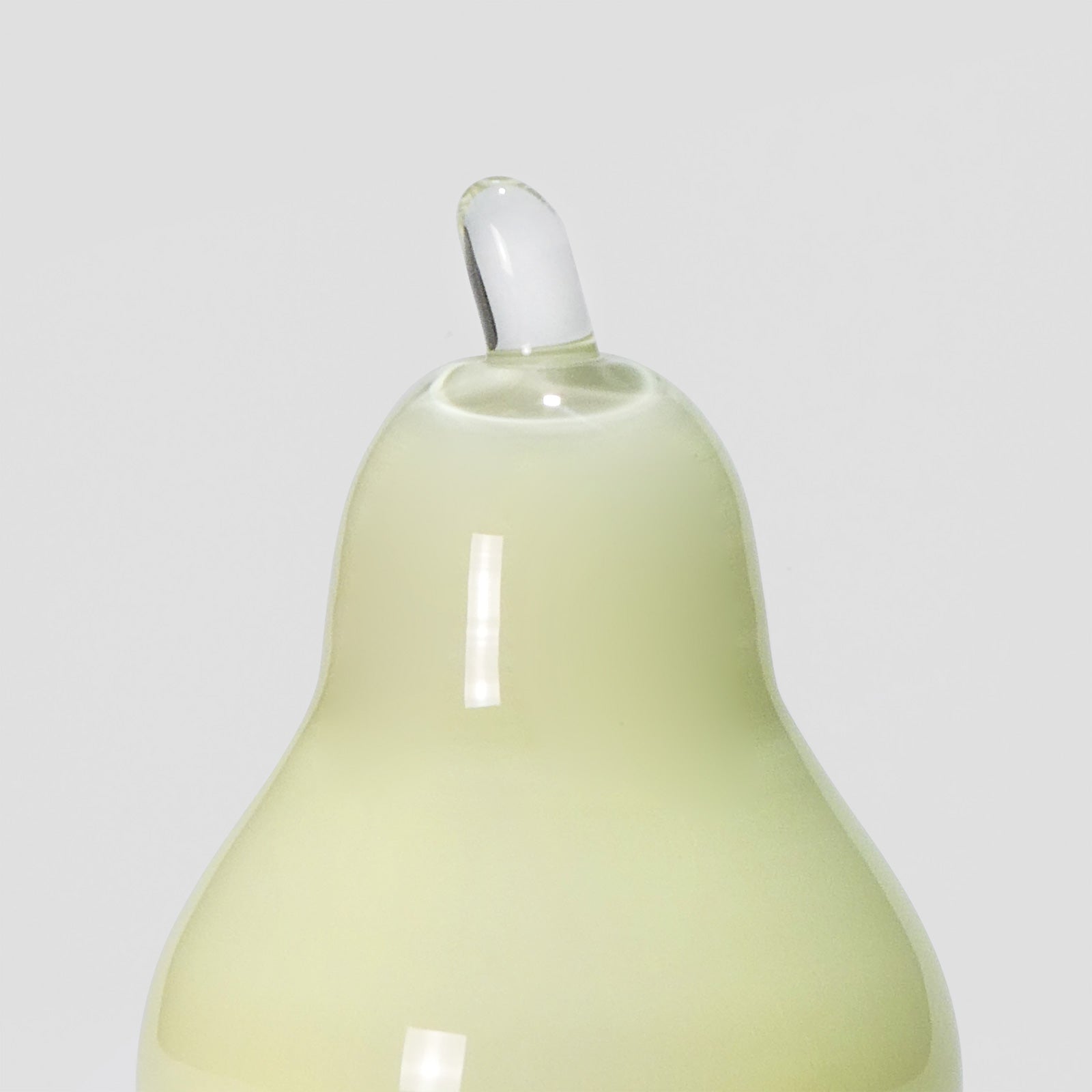 Glass decoration PEAR in Pale Green Opal-Detail-GLASSCOR