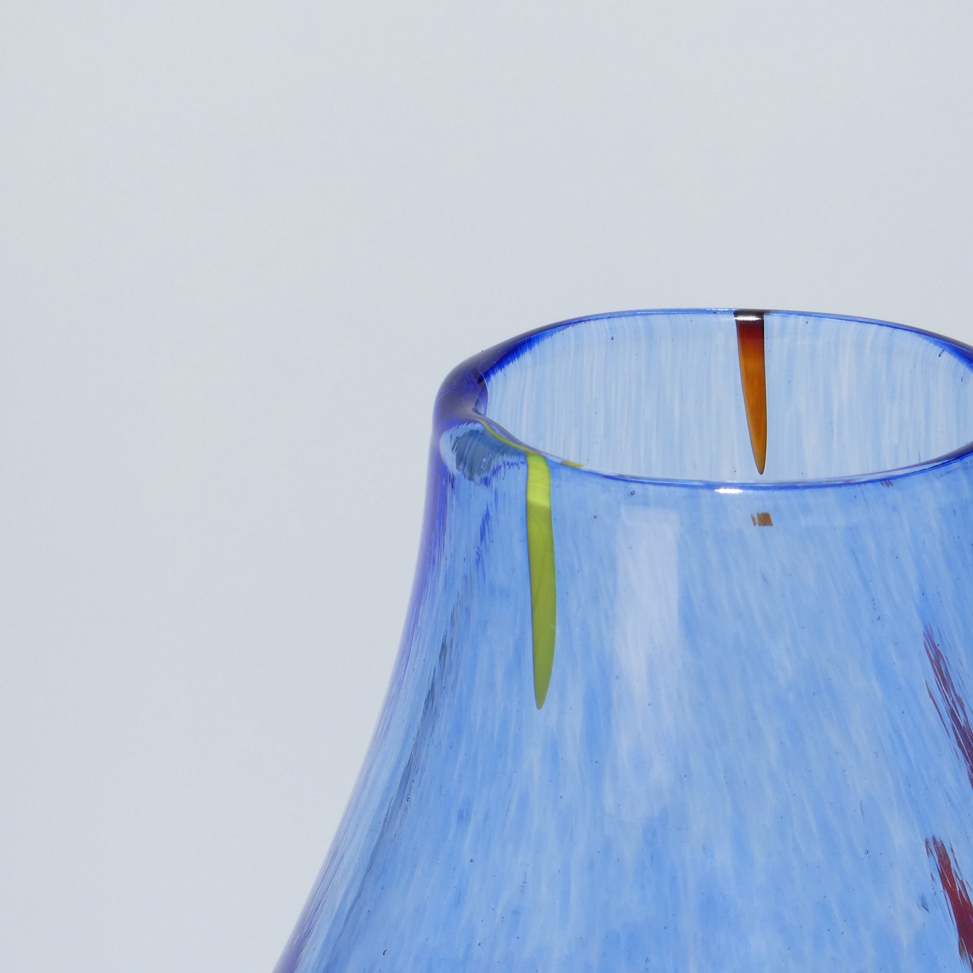 Small blue blown glass vase with colorful details - Glasscor Store