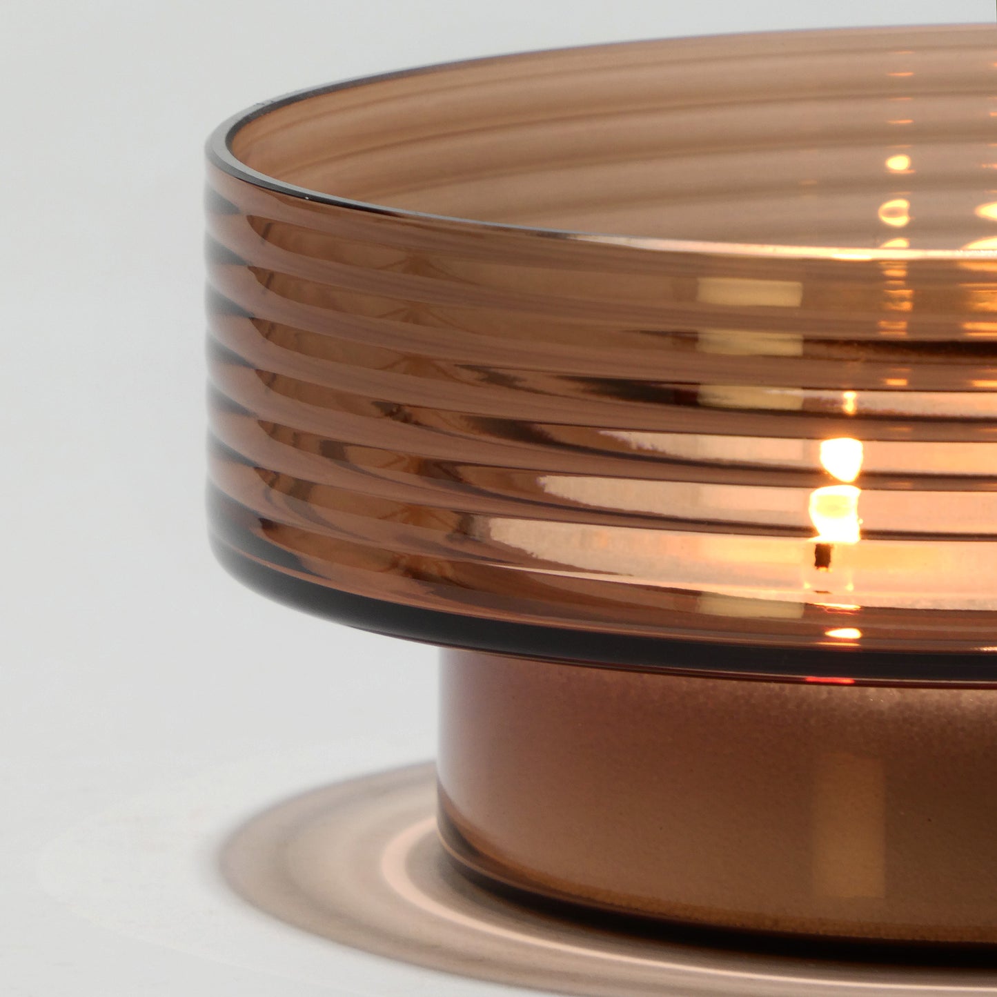 Glass Candle Holder GLOW TOGETHER Large Mocha Mousse-DETAIL-GLASSCOR